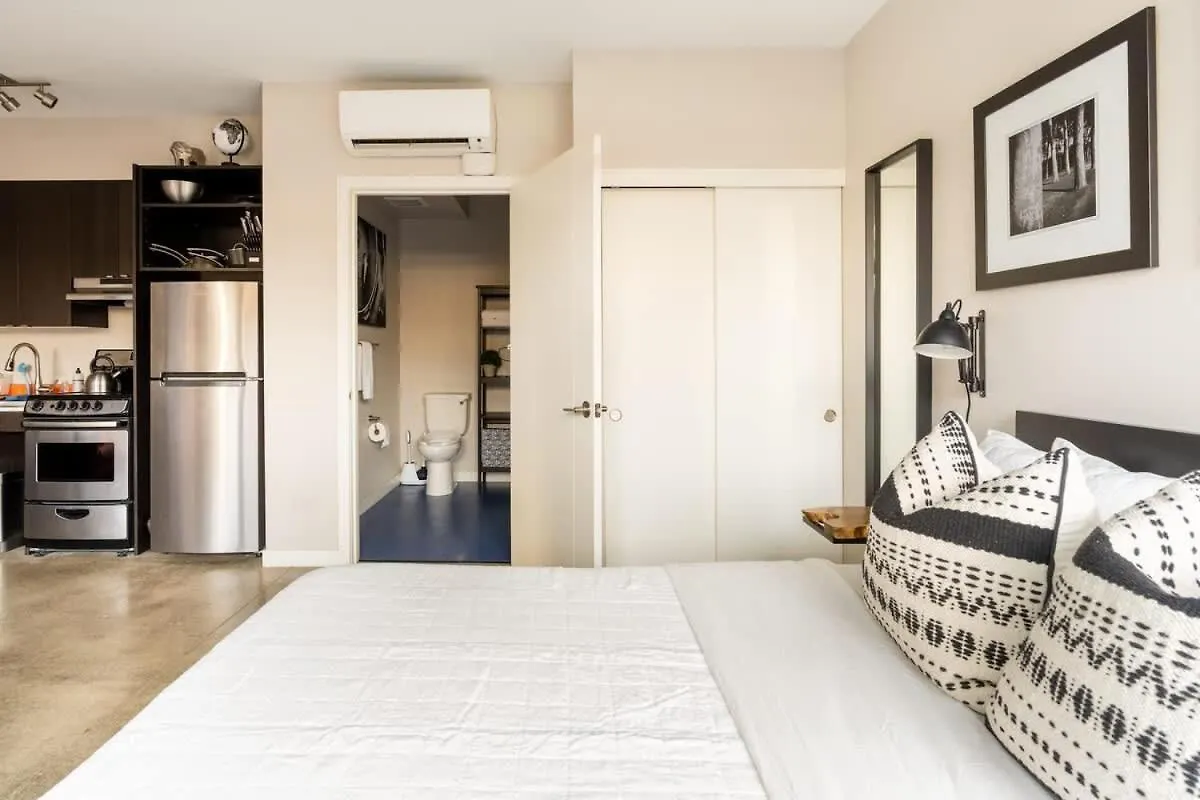 Bright Studio Apartment - Food Carts & Local Shops Portland 0*,  United States