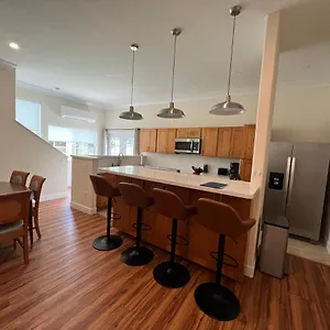 https://cozy-custom-vacation-home.hotelsinhawaii.org